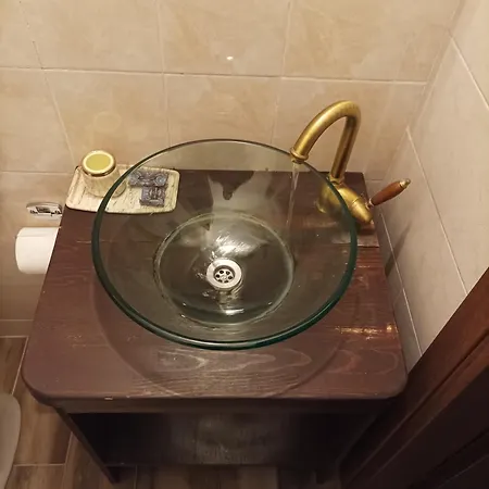 Apartment ο θολοσ *
