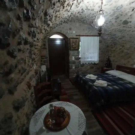 ο θολοσ Stemnitsa